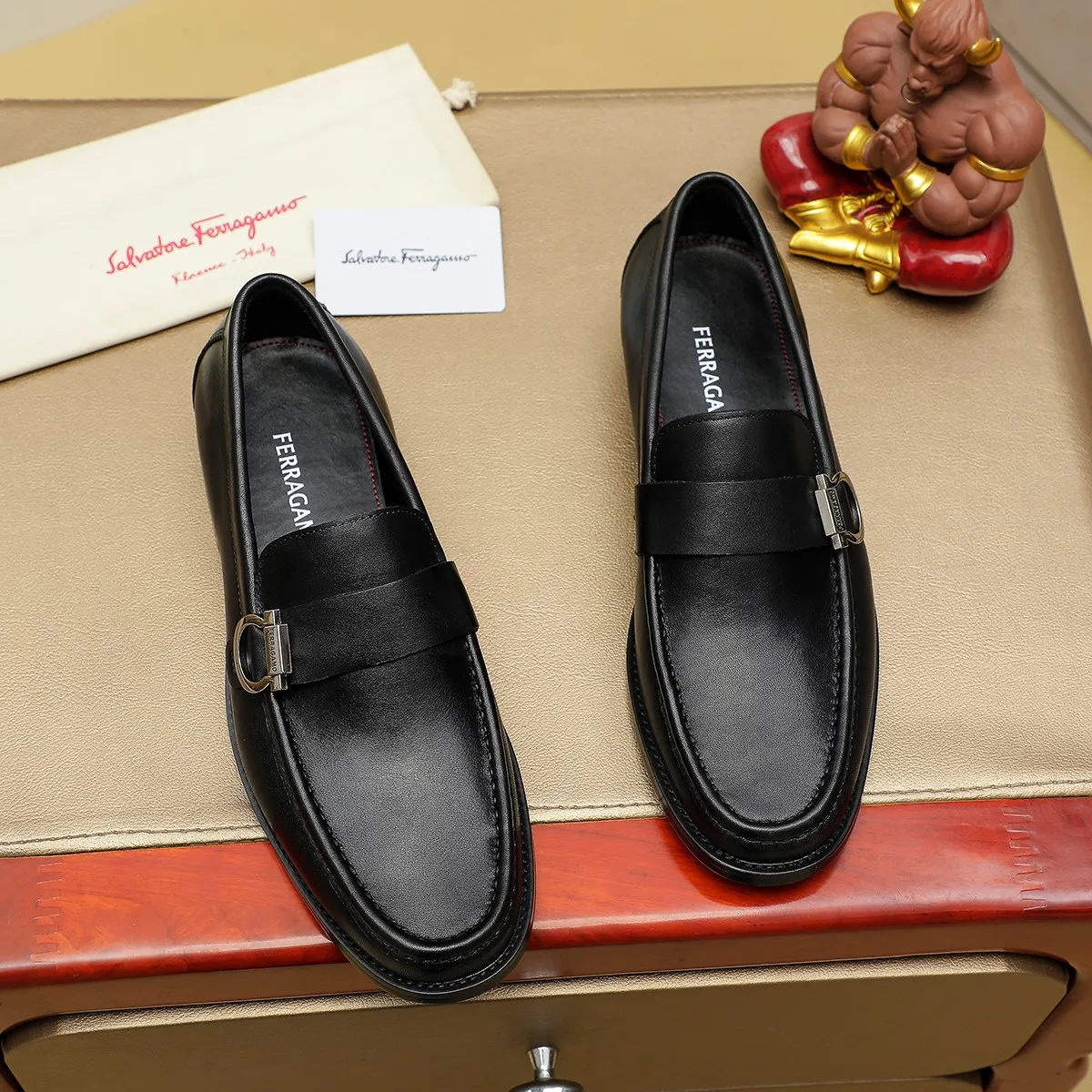 Men's shoes 250 Ferragamo [Ferragamo] top imported suit men's shoes 💯Original copy of the official website, product materials: selected imported embossed calfskin + luxury hardware buckle accessories ~ imported water-dyed cow 🐂 leather lining. Strong three-dimensional visual effect, original combination outsole, multiple colors available😘 Size: 39-44 (38.45.46. Customized)